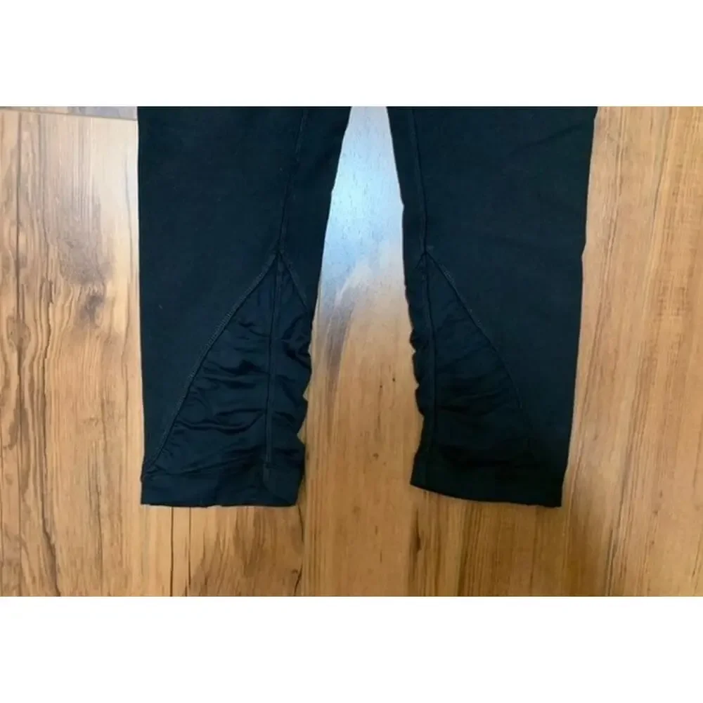 Lululemon Embrace Capri Leggings Black Size 6